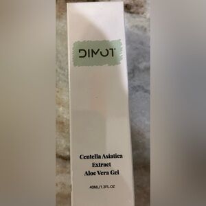 Dimot Centella Asiatica Extract Aloe Vera Gel - Hydrating - 1.3 fl oz
